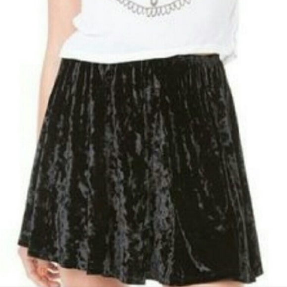 Vintage 90s Y2K Mini Skirt Crushed Velvet Black Flowy Pleated Dark Romantic L - Picture 2 of 13